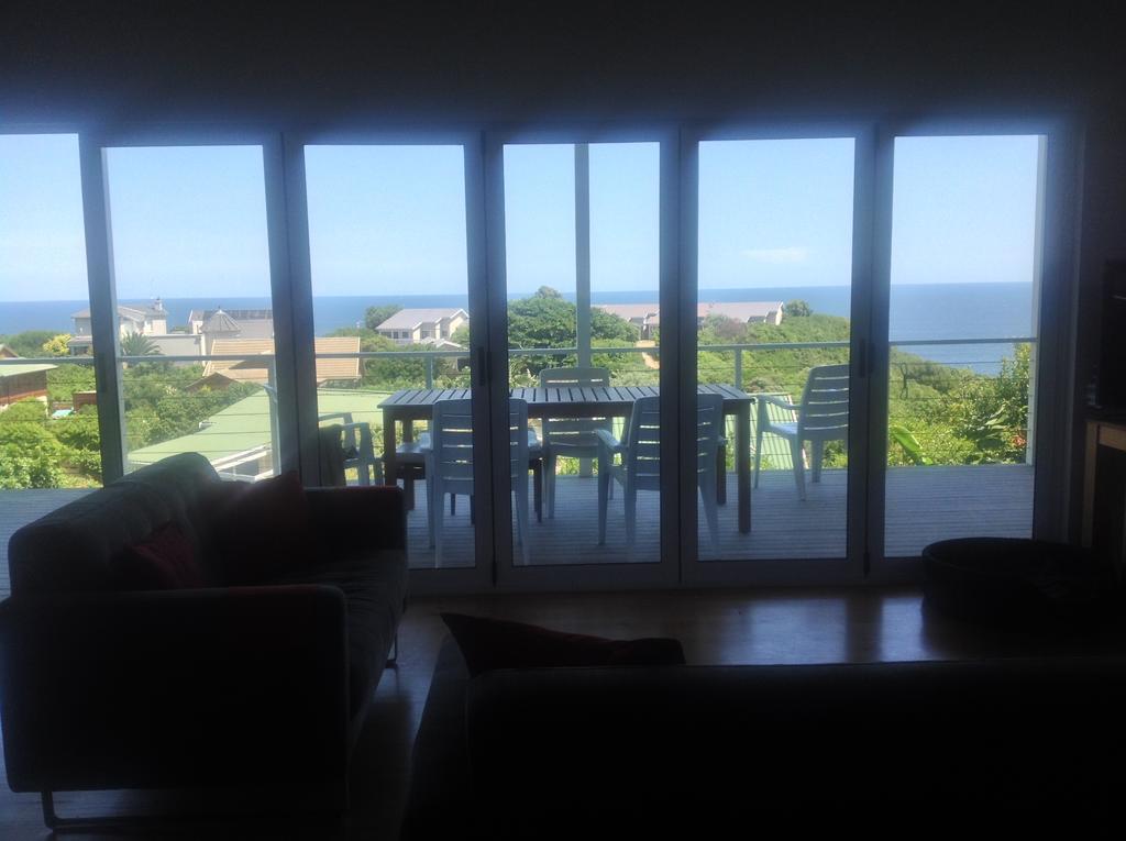 By The Sea Vacation Home Brenton-on-Sea Eksteriør bilde
